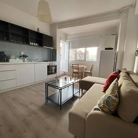 Gorgeous Apartment Near Old Town Bucharest Exterior photo