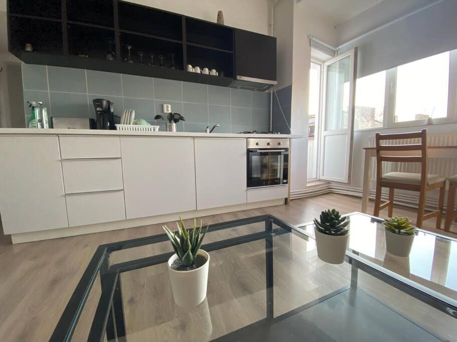 Apartment Gorgeous Near Old Town