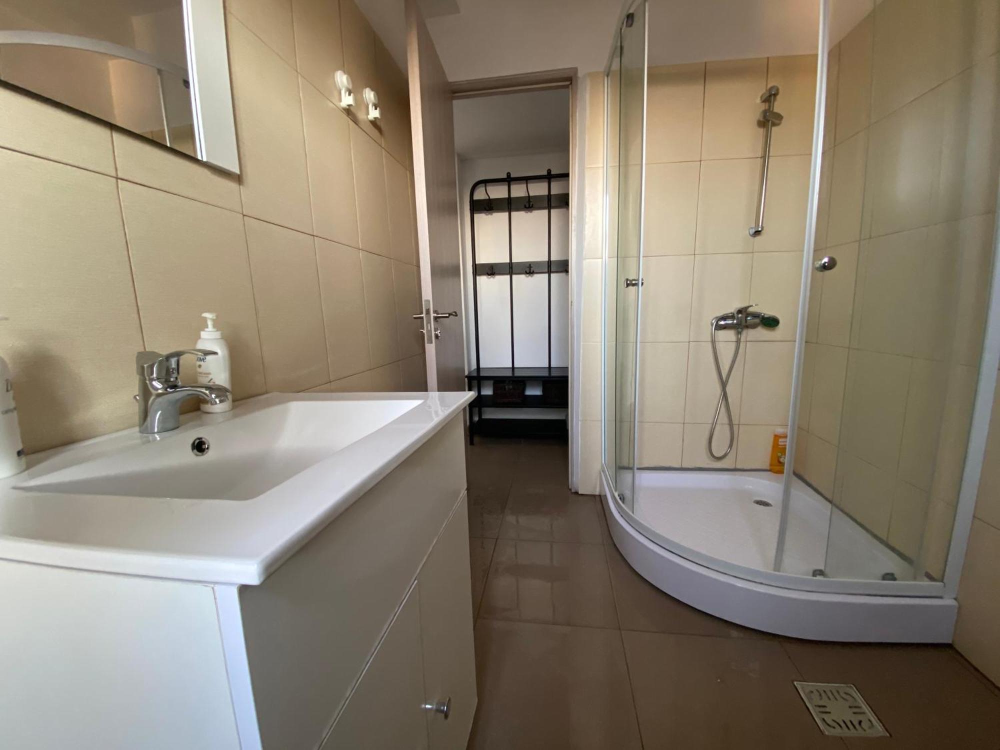 Gorgeous Near Old Town Apartment Bucharest